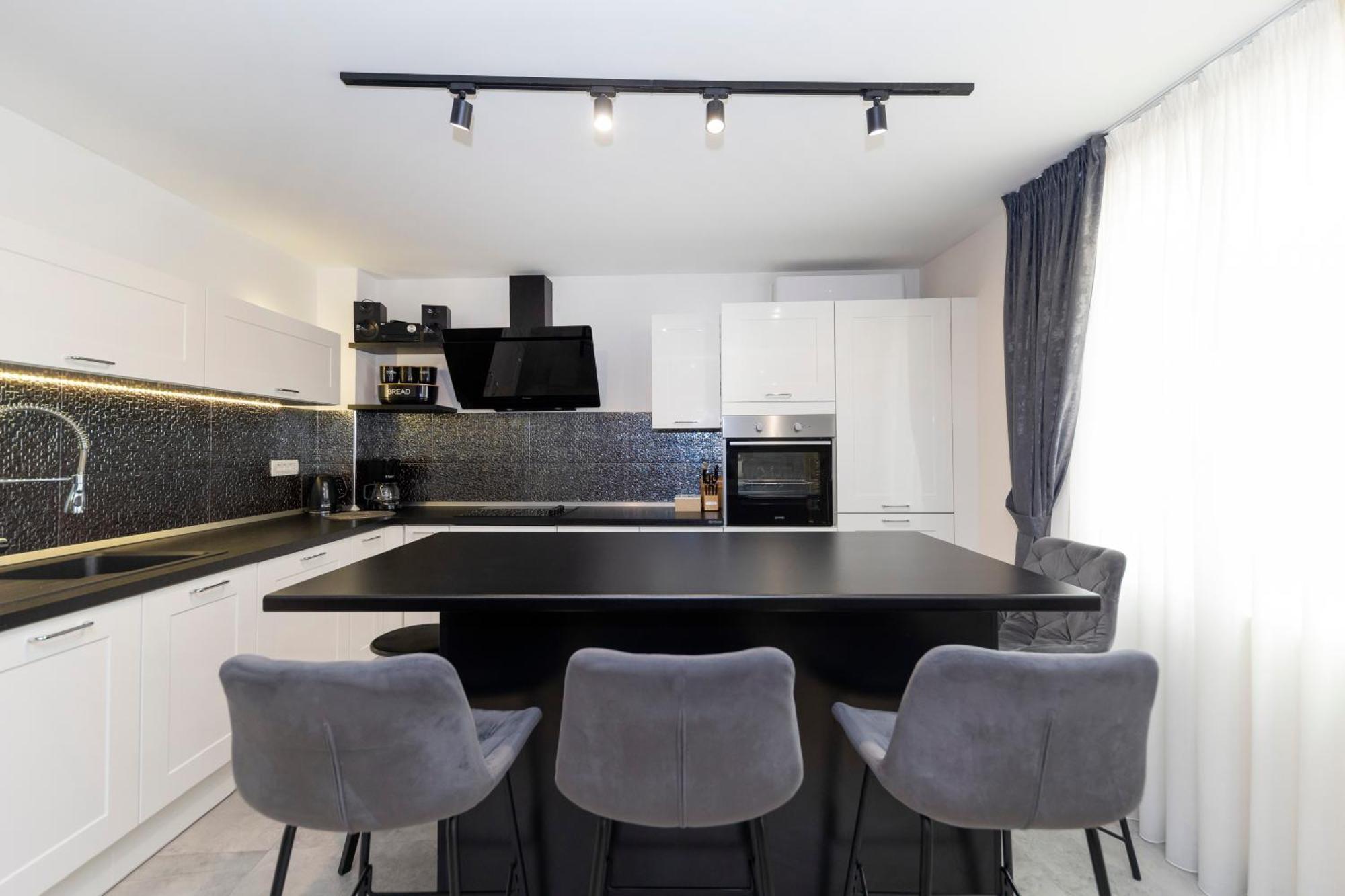 Nikky 2Br Apt. In Old Town Centre ザダル エクステリア 写真