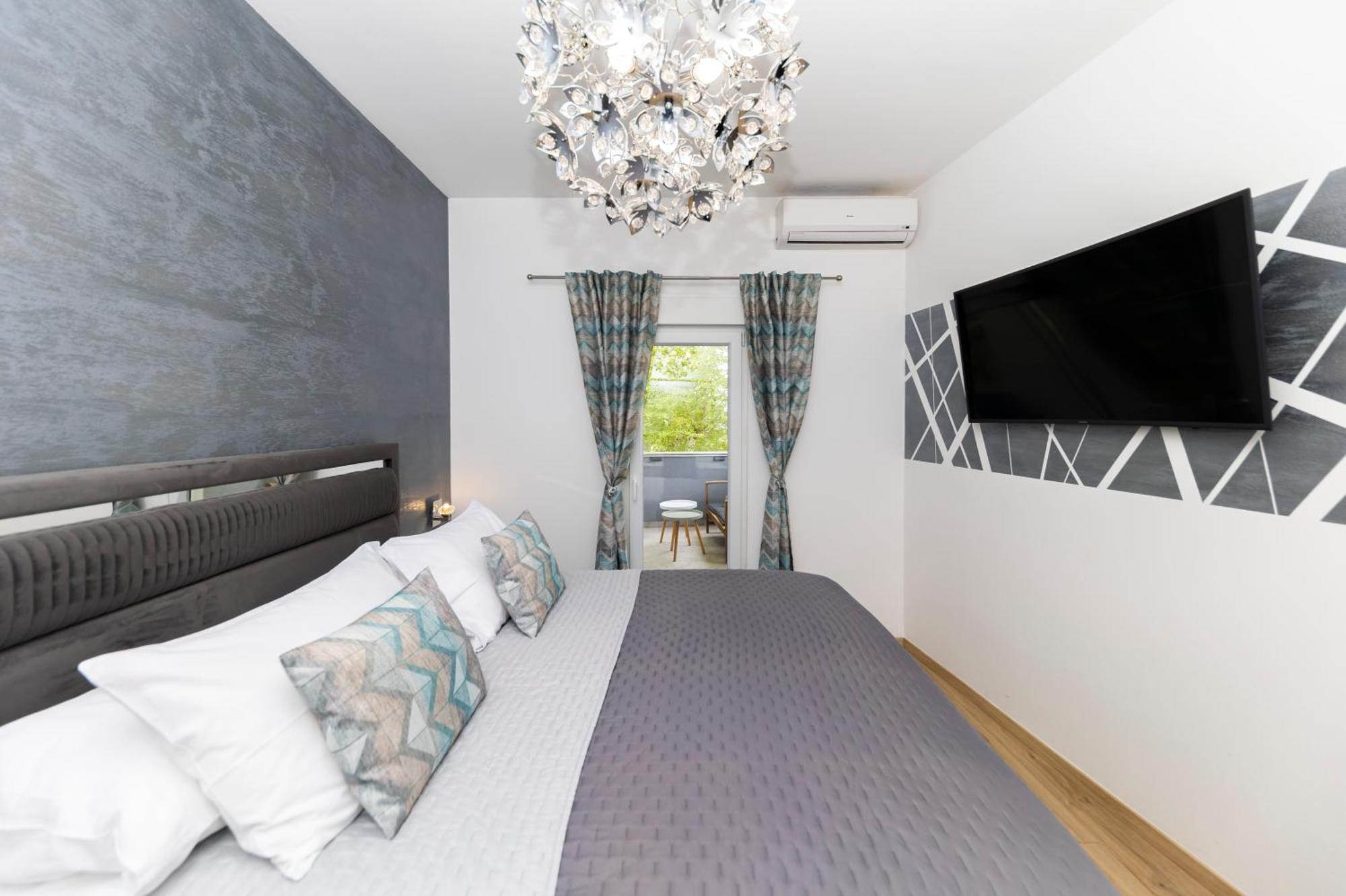 Nikky 2Br Apt. In Old Town Centre ザダル エクステリア 写真