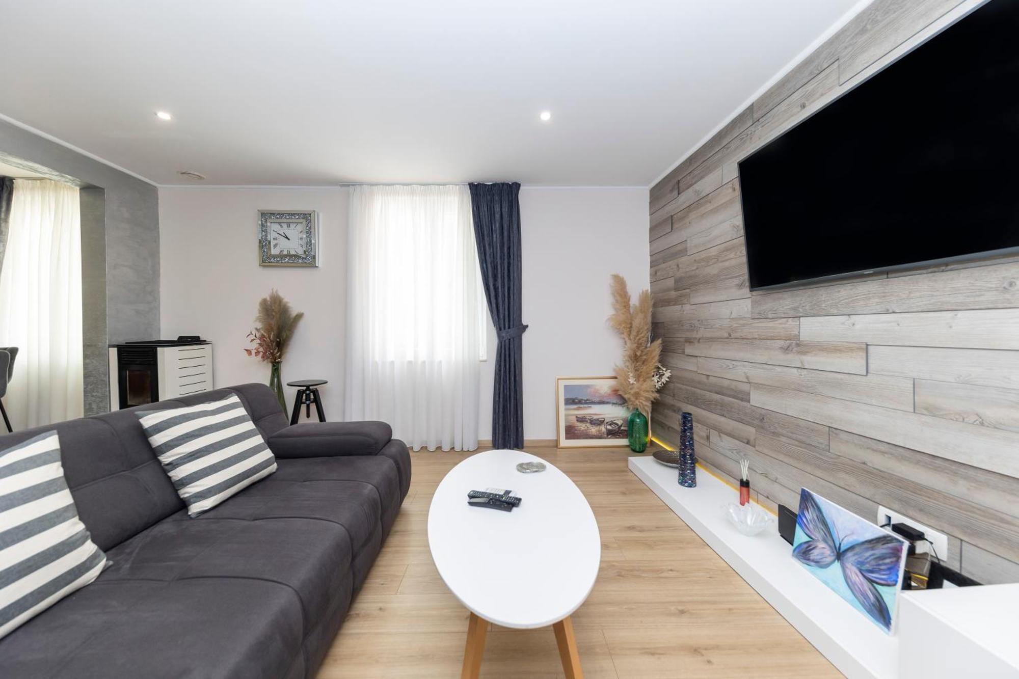 Nikky 2Br Apt. In Old Town Centre ザダル エクステリア 写真